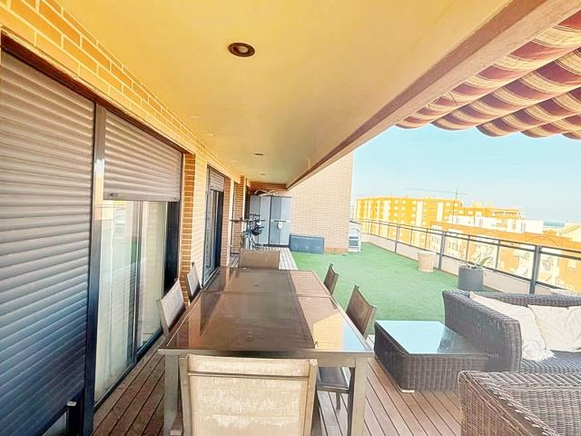 Ático 4 dormitorios 144 m2 160m² Alacant