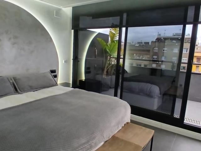 Atico 3 Dormitorio Barcelona Barcelona ES89263086