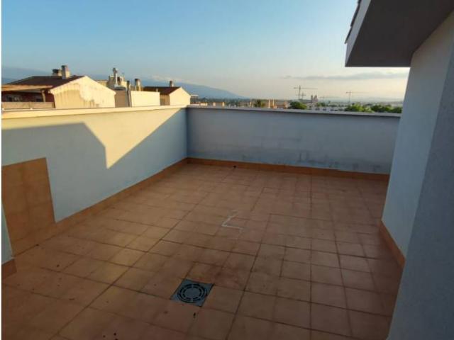 Ático tipo dúplex en alquiler en Guadalupe – Ideal para estudiantes