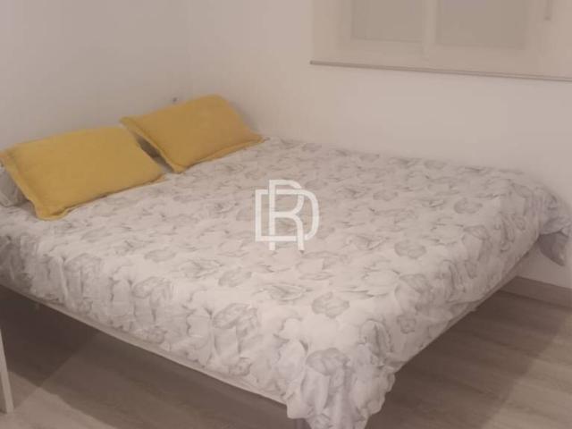 ÁTICO TIPO ESTUDIO CON TERRAZA EN SANTA CRUZ