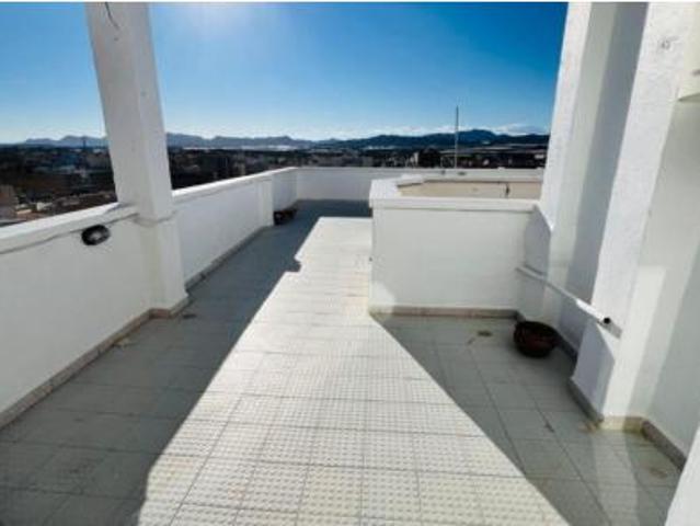 Ático Venta Águilas, Centro