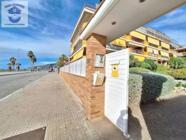 Ático Venta Castelldefels, Baixador