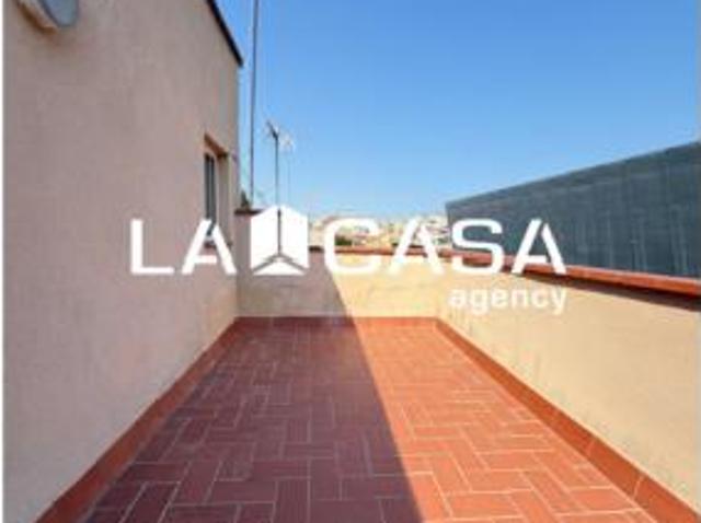 Ático Venta Santa Coloma de Gramenet, Fondo