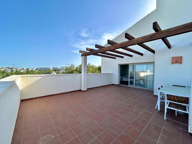 Ático a la venta con Las Colinas Golf