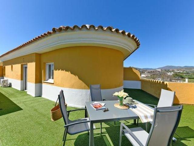 ✨ ÁTICO AMUEBLADO A ESTRENAR CON ENORME TERRAZA EN CANCELADA ESTEPONA ✨