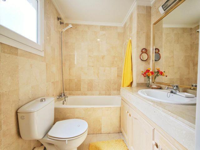 ÁTICO CON GARAJE INCLUIDO junto a la Playa de Los Locos y Playa del Cura, Amplia terraza, garaje y t