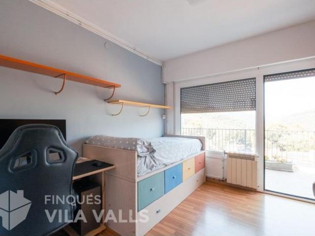 Ático con gran terraza y vistas