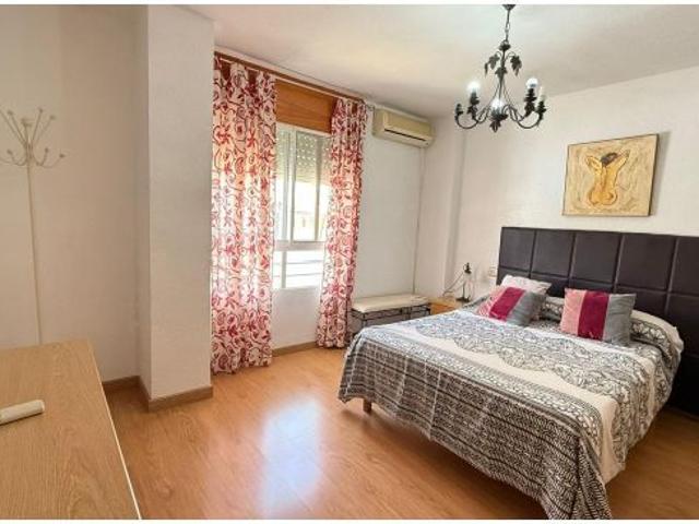 ÁTICO CON TERRAZA Y VISTAS ALQUILER VACACIONAL JULIO Y AGOSTO