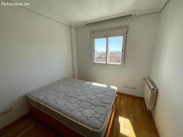 ATICO CON TERRAZA EN COMUNIDAD CON PISCINA Y PLAZA DE GARAJE