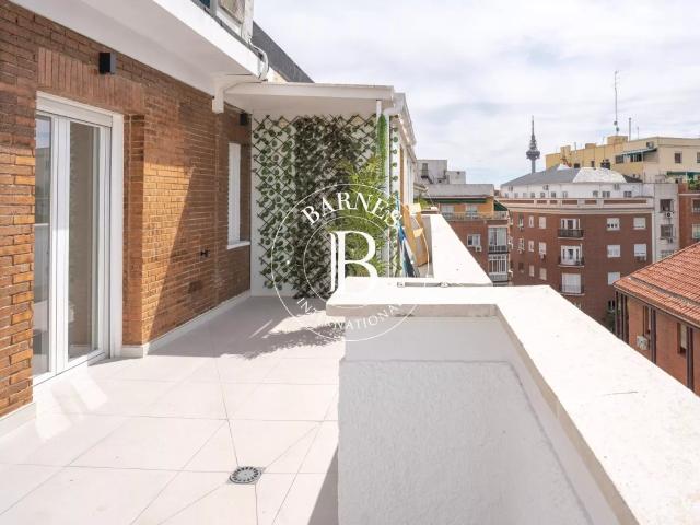 Ático Con Terraza En El Barrio De Salamanca 86m² Madrid