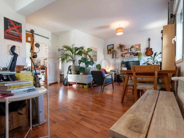 ATICO CON TERRAZA PARA ENTRAR A VIVR EN EL BARRIO DE BERRUGUETE