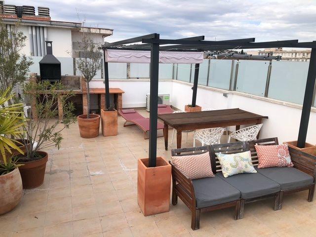 Ático con terraza privada de 50 m² y vistas al mar a 50 m de. 127m² Segur de Calafell