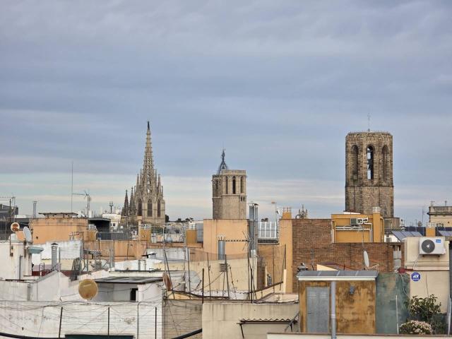 ÁTICO CON TERRAZA PRIVATIVA DE 25m² JUSTO ENCIMA DEL PISO