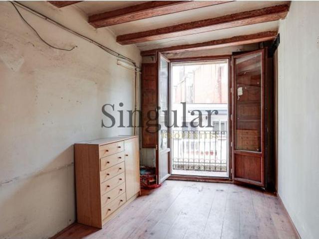Ático con terraza privativa en el corazón de Barcelona, entre Plaza Catalunya y Universitat