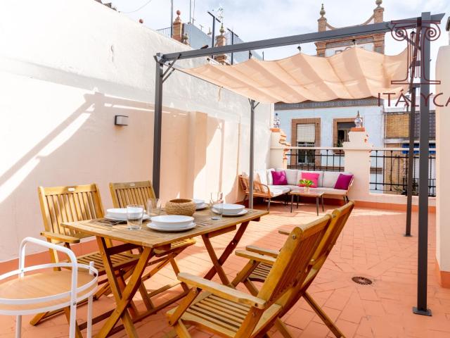 Ático de 1 dormitorio en calle Peral