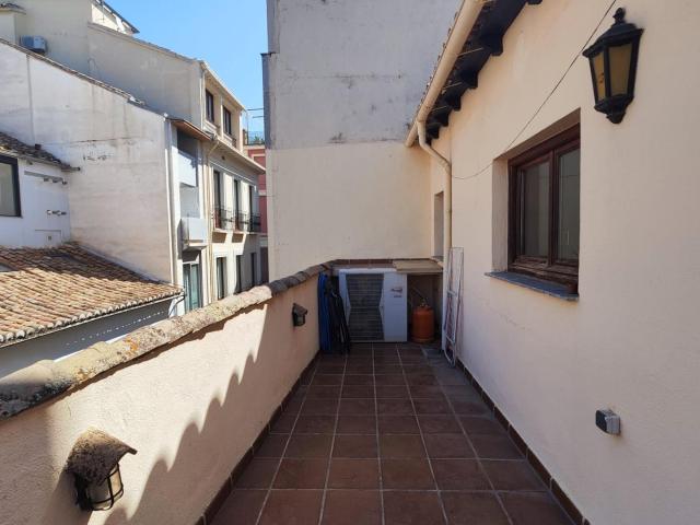 Ático de 1 habitación en pleno centro de Granada