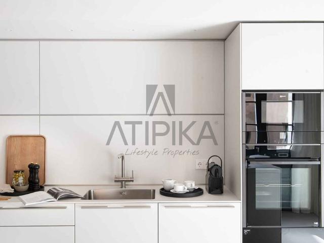Ático de 200m2 con terraza y jacuzzi en alquiler temporal junto Via Layetana, Barcelona