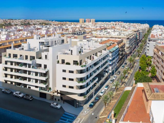 Ático de 2 dormitorios con vistas al mar en un nuevo complej. 179m² Torrevieja