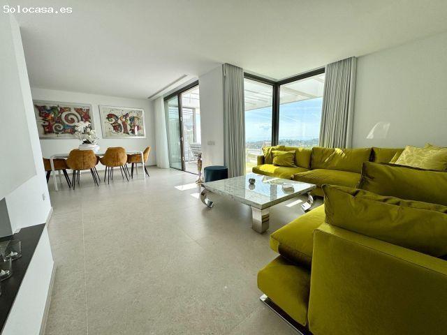 Ático de 2 Dormitorios en Venta en Los Arqueros, Benahavís