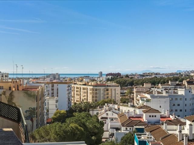 Ático de 3 habitaciones en venta en Estepona, Costa del Sol 101m² Estepona