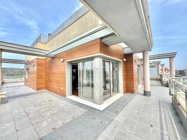 Atico de alto standing de 149 m2 en venta Gandía, Comunidad Valenciana