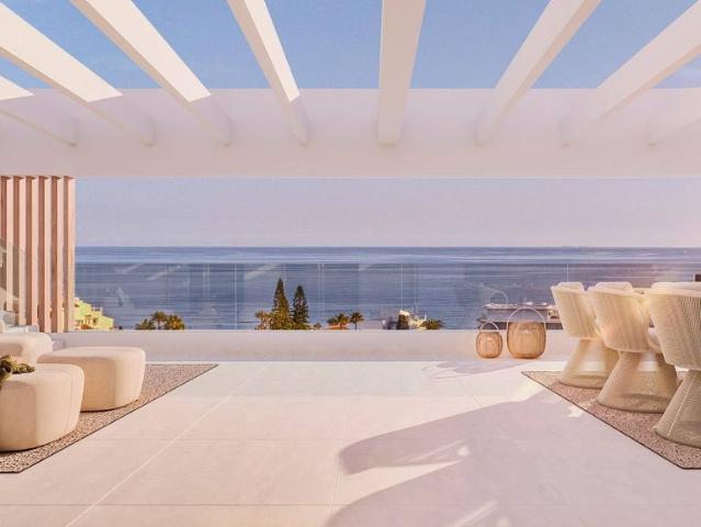 Atico de alto standing de 161 m2 en venta Estepona, España