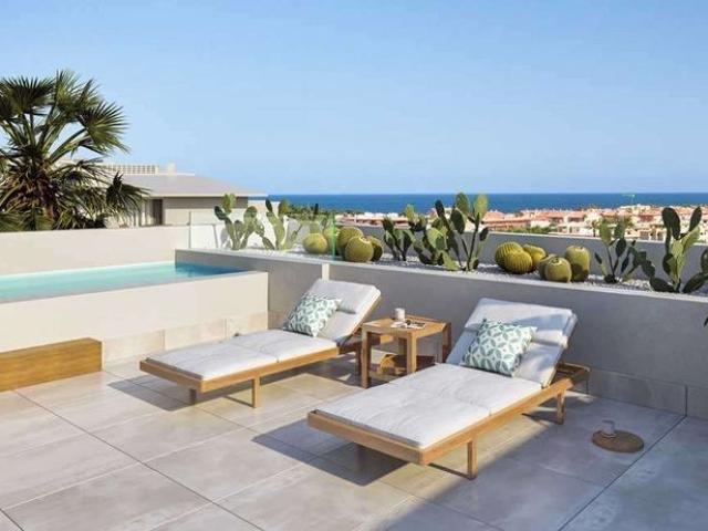 Atico de alto standing de 181 m2 en venta Jávea, España