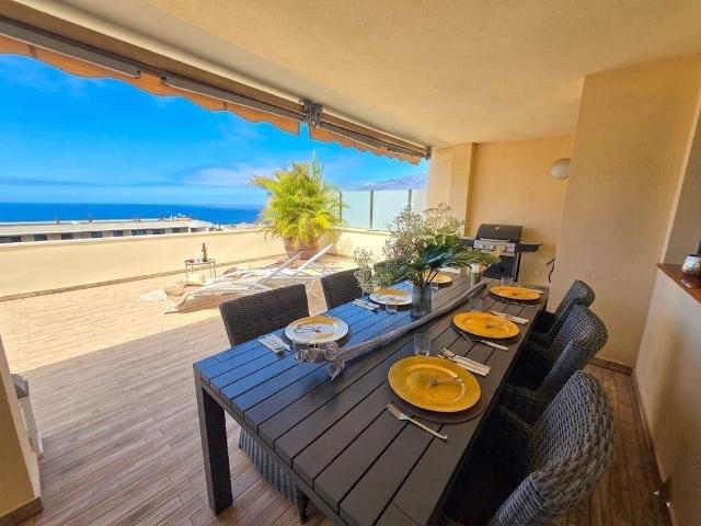 Atico de alto standing de 185 m2 en venta Santiago del Teide, España