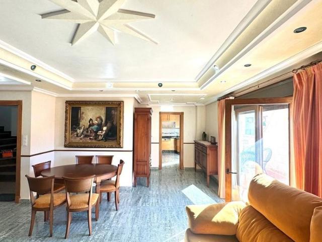 Atico de alto standing de 189 m2 en venta Torrevieja, España