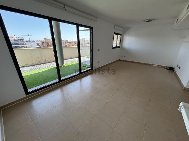 Atico de alto standing de 190 m2 en venta Alicante, España