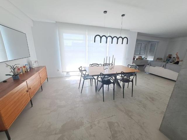 Atico de alto standing de 194 m2 en venta Elche, España