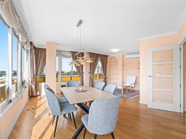 Atico de alto standing de 195 m2 en venta Alicante, Comunidad Valenciana