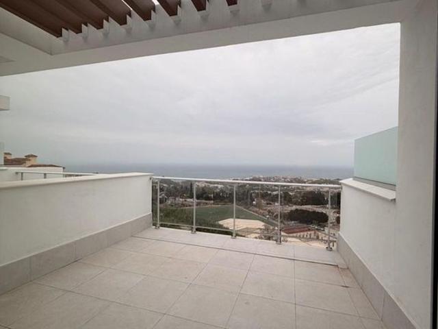 Atico de alto standing de 114 m2 en venta Benalmádena, Andalucía