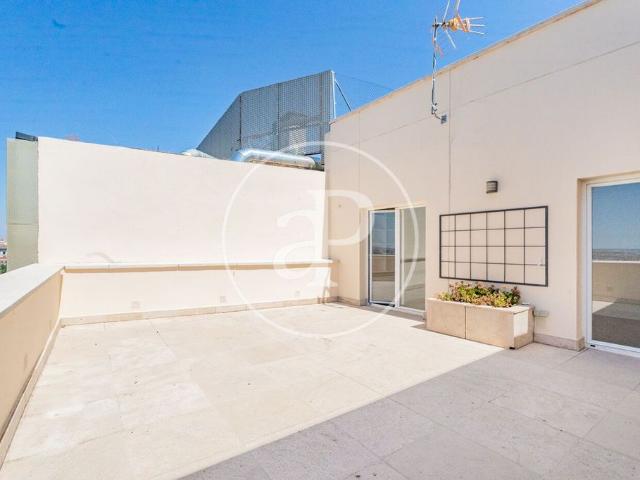 Atico de alto standing de 130 m2 en alquiler Madrid, España