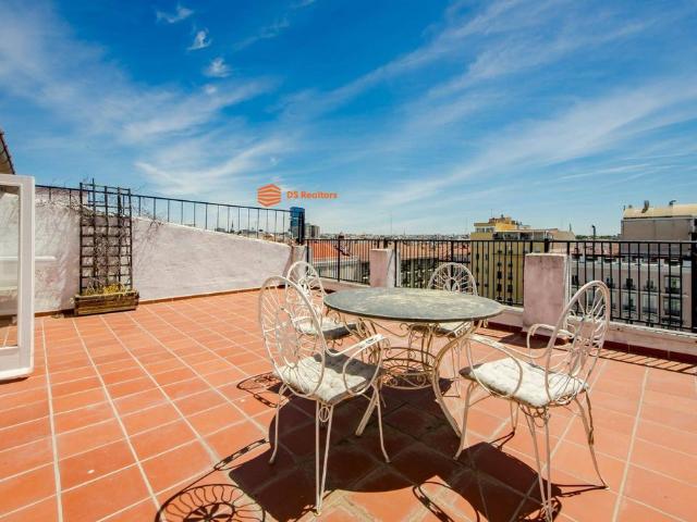 Atico de alto standing de 130 m2 en alquiler Madrid, España
