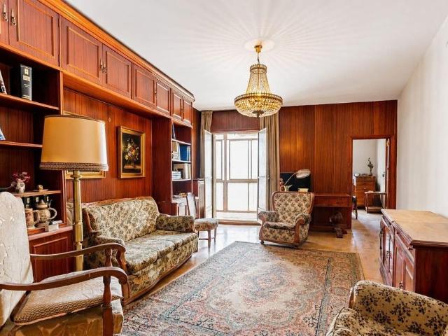 Atico de alto standing de 138 m2 en venta Madrid, España