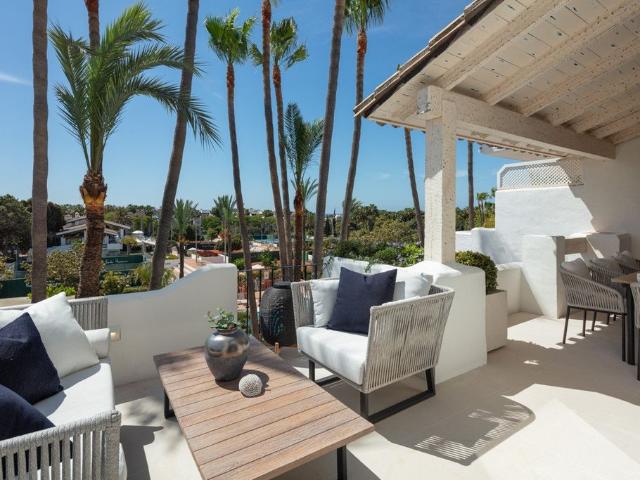 Atico de alto standing de 219 m2 en venta The Golden Mile, Marbella, Andalucía