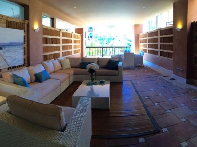 Atico de alto standing de 234 m2 en venta Marbella, Andalucía