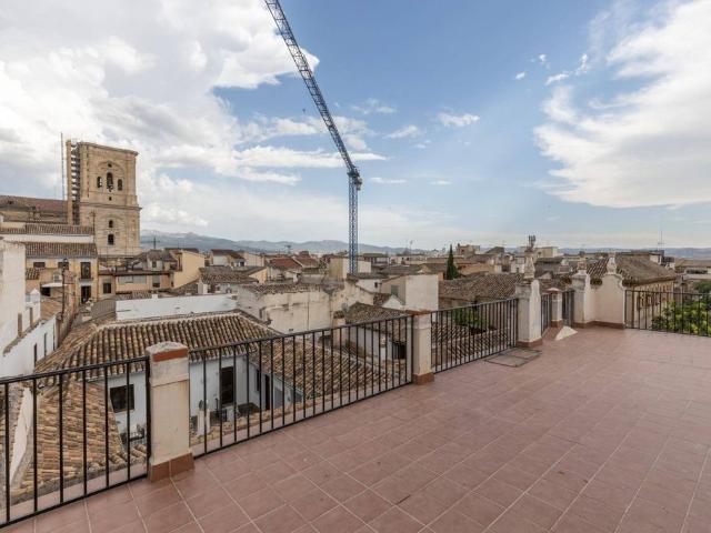 Atico de alto standing de 76 m2 en venta Granada, España