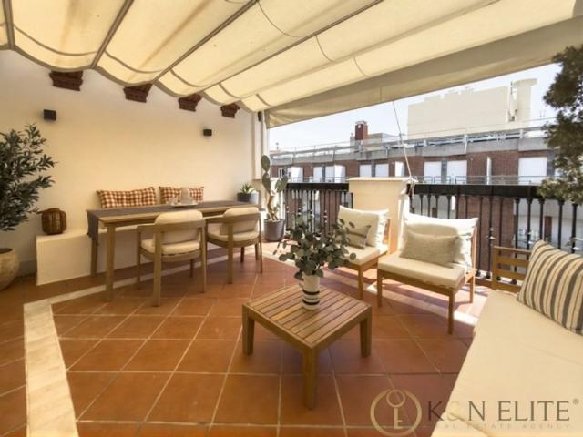 Atico de alto standing de 86 m2 en venta Madrid, España