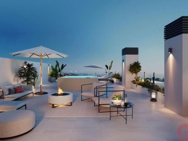 Atico de alto standing de 83 m2 en venta Estepona, España