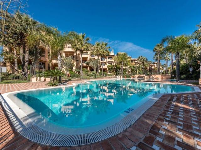 Atico de alto standing en venta Marbella, España