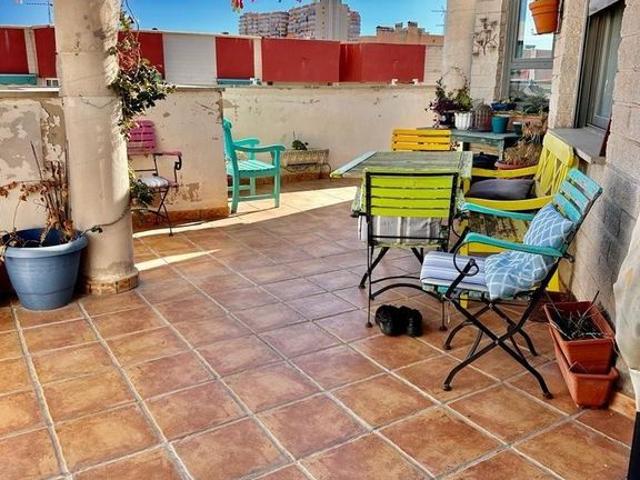 Atico de alto standing en venta Alicante, España