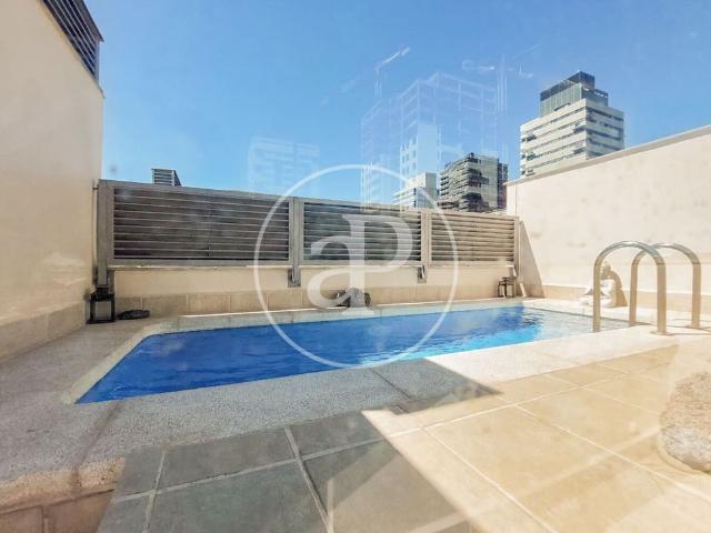 Atico de alto standing en venta Casco histórico de Hortaleza, España