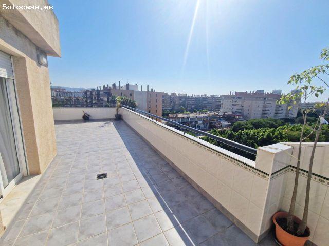 Ático de Lujo con Vistas 360º, Terraza de 111 m² y Chimenea en Parque Litoral – Málaga