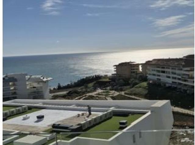 Ático de Lujo con Solárium Panorámico y Jacuzzi: El Balcón del Mediterráneo