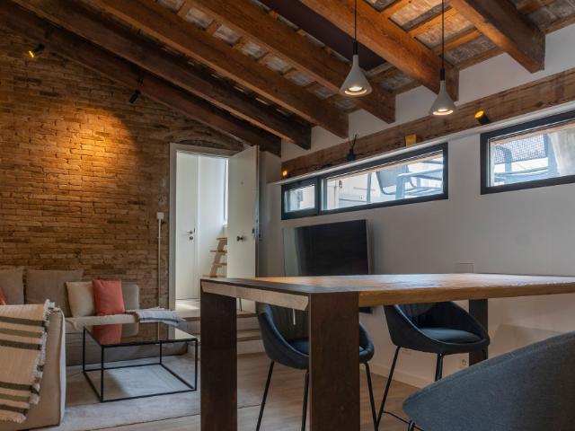 Ático de lujo de un dormitorio con terraza 10
