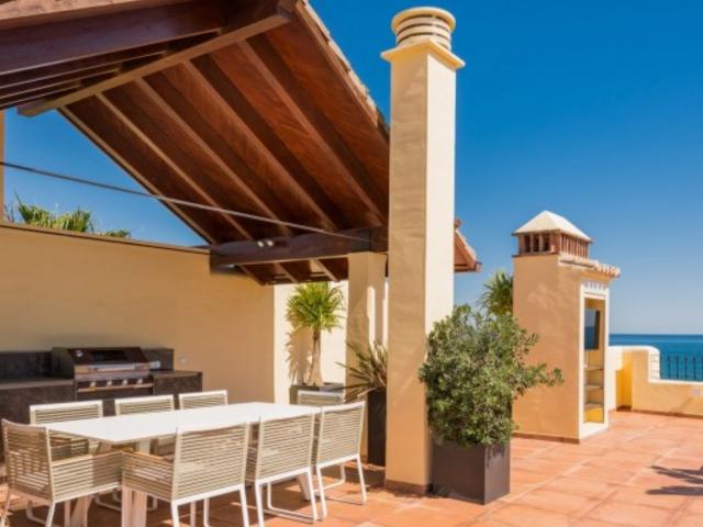Atico de lujo de 158 m2 en venta Marbella, España
