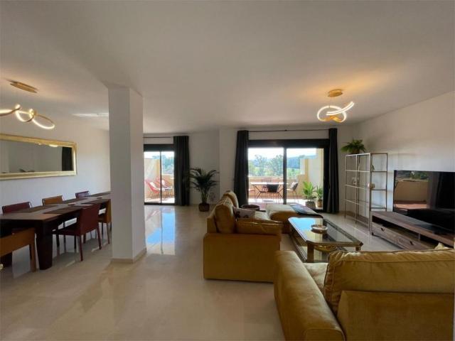 Atico de lujo de 170 m2 en alquiler San Pedro de Alcántara, España