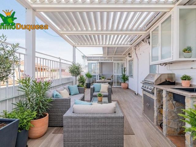 Atico de lujo de 198 m2 en venta Granada, Andalucía